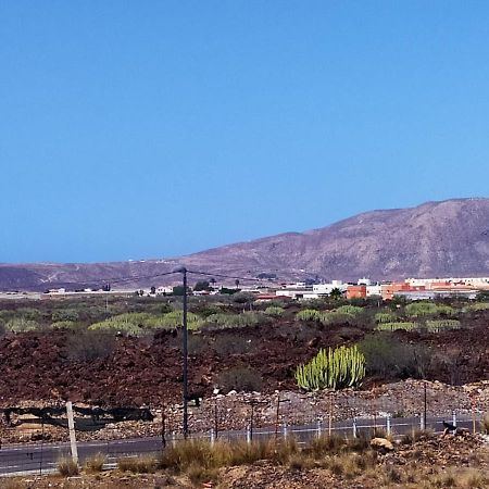 2 Bedroom Bright Apartment Tenerife Costa Del Silencio Exteriör bild